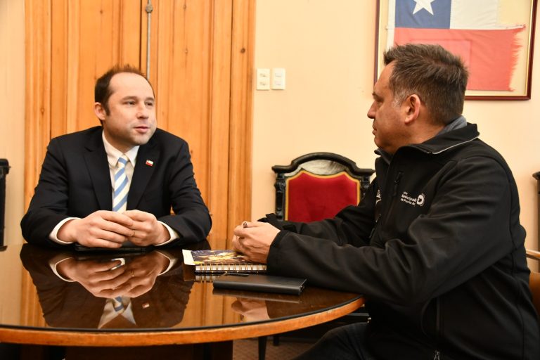 Municipio y Seremi de Economía coordinan acciones para fortalecer turismo y empleo